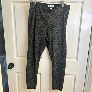 Women's Skinnygirl Pants, Size 14W, Gray & Black Leopard Print